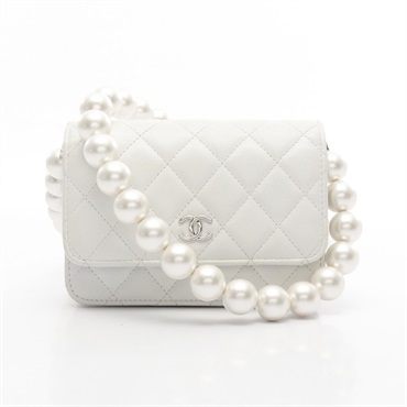 CHANEL Matelasse Pearl Chain Shoulder Bag AP1839 leather White Used Women SHW CC