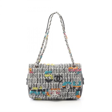 CHANEL Matelasse Shoulder Bag Fabric leather White Black Multicolor Used SHW CC