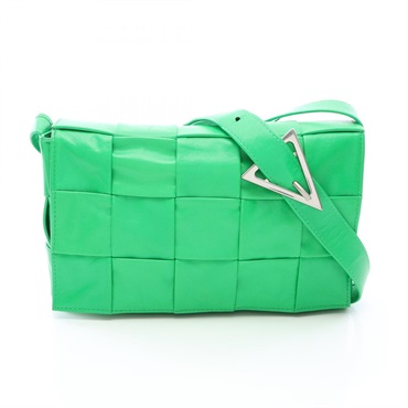 BOTTEGA VENETA Cassette Maxi Intrecciato Shoulder Bag leather Green Used Women