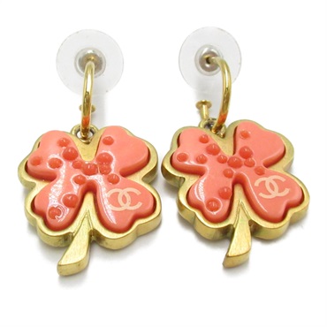 CHANEL Clover Pierced earrings Gold Plated Pink Gold Used