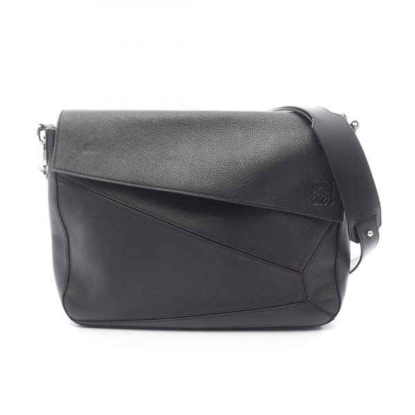 LOEWE Puzzle messenger Shoulder Crossbody Bag 324.12.T55 leather Black Used mens