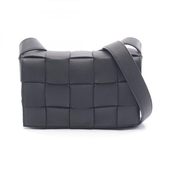 BOTTEGA VENETA Cassette Crossbody Maxi Intrecciato Shoulder crossbody Bag black