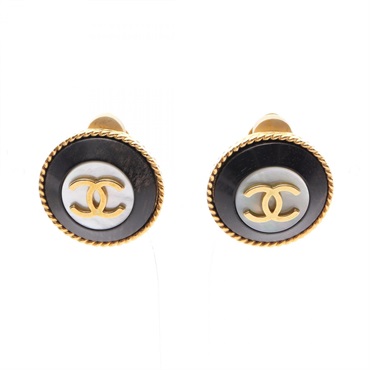 CHANEL COCO Mark Round Shell Clip-on Earrings Gold Plated Plastic B&W Used
