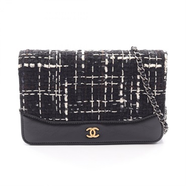 CHANEL Matelasse Chain Shoulder Crossbody Bag Fabric leather Black GHW Used CC