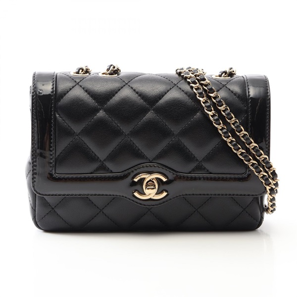 CHANEL Matelasse Shoulder Bag Lambskin sheep Patent leather Black Used women GHW