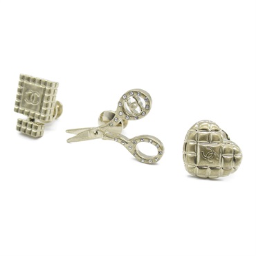 CHANEL Pin Brooch 3-piece set Brooch Gold Plated Used Women CC Coco women