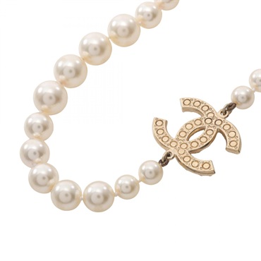 CHANEL COCO Mark Necklace Pendant Gold Plated Artificial pearl White Used Women
