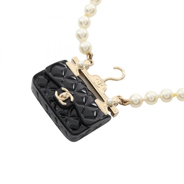 CHANEL Matelasse Necklace Gold Plated Plastic Artificial pearl Black Used women