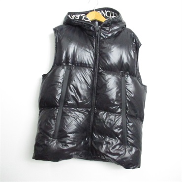 MONCLER Down vest #4 hoodie F20911A51C00 Nylon Black Used