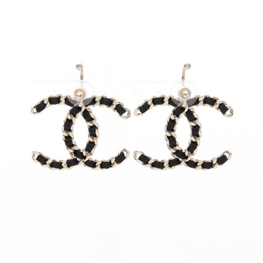 CHANEL CC Logo Pierced Earrings Gold Plated Fabric Black 35mm x 43mm Used Women