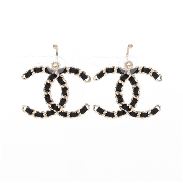 CHANEL CC Logo Pierced Earrings Gold Plated Fabric Black 35mm x 43mm Used Women