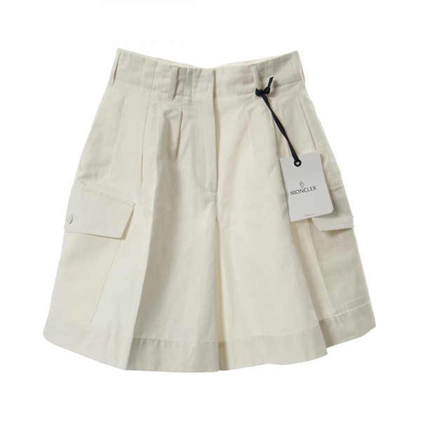 MONCLER half Pants 2A00012 cotton Fabric White Used Women #40