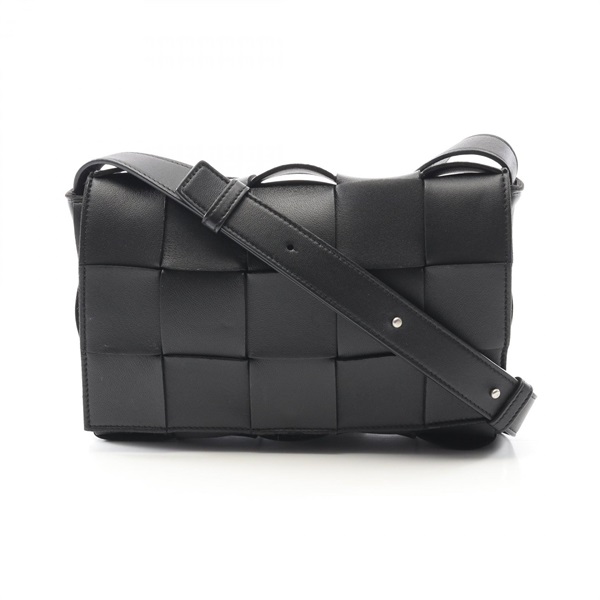 BOTTEGA VENETA Cassette Maxi Intrecciato Shoulder Bag 578004 leather Black Used