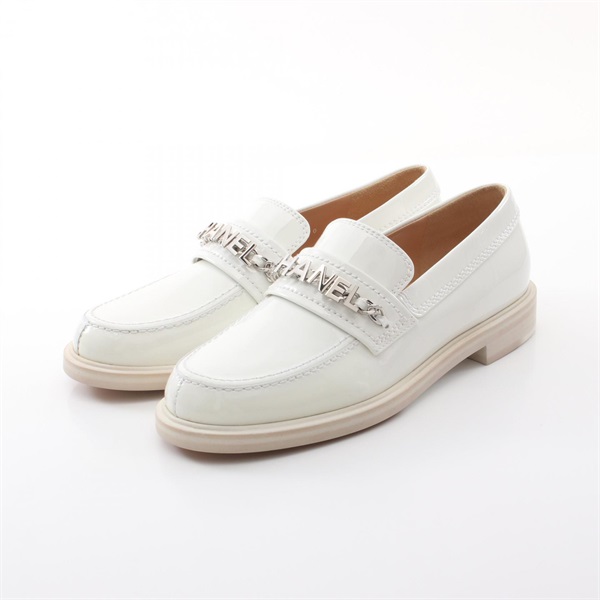 CHANEL logo loafers Shoes G37430 Patent leather White Used Women size 37