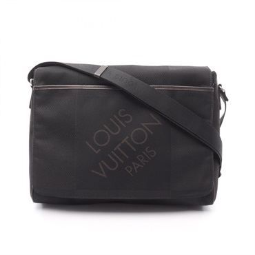 LOUIS VUITTON Messager NM Shoulder Bag M93225 Damier Geant canvas Black Used LV