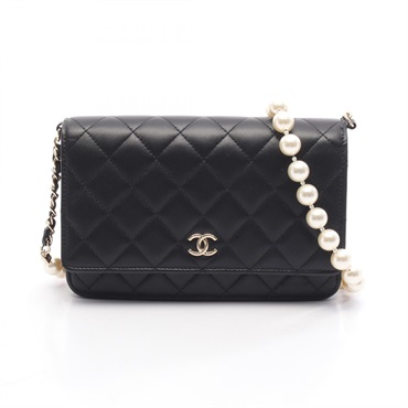 CHANEL Matelasse pearl Chain Shoulder Crossbody Bag leather Black GHW Used Women