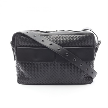 BOTTEGA VENETA Intrecciato Messenger Shoulder Bag leather Black Used mens