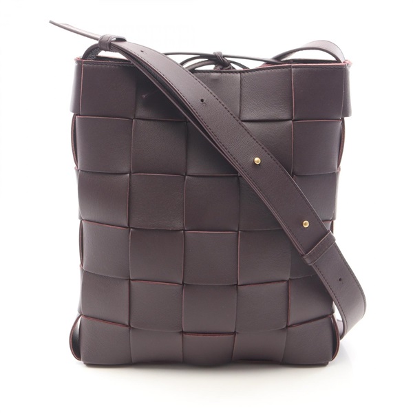 BOTTEGA VENETA Cassette Maxi Intrecciato Shoulder Bag leather Bordeaux Used BV