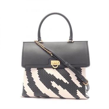 Salvatore Ferragamo Trifoglio shoulder grossbody Handbag leather Black White