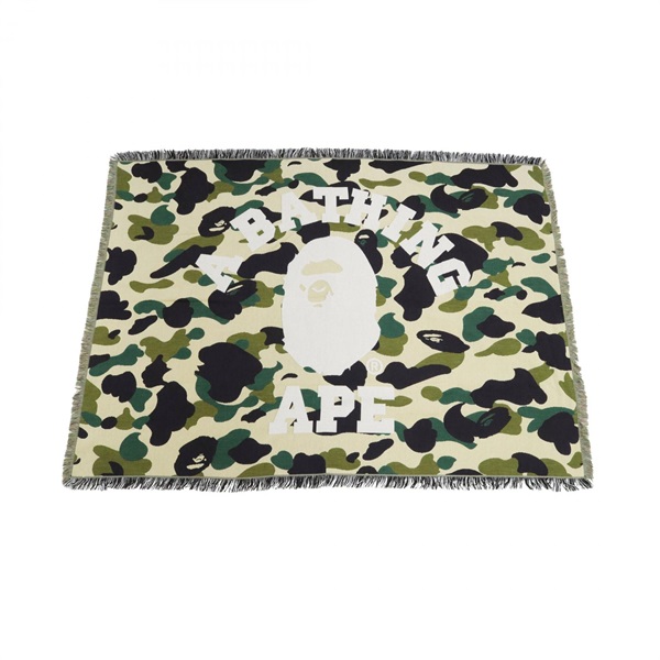 A BATHING APE 1ST CAMO JACQUARD BLANKET QK69851L80192002 polyester Women Used