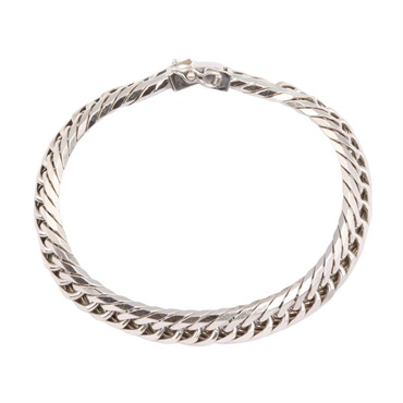 JEWELRY Triple 8 Side Flat Link Curb Chain Bracelet 18KWG White Gold Used 19cm