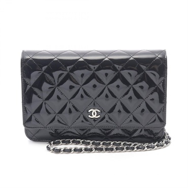 CHANEL Matelasse Crossbody Chain Shoulder Bag Patent Leather Black SHW Used