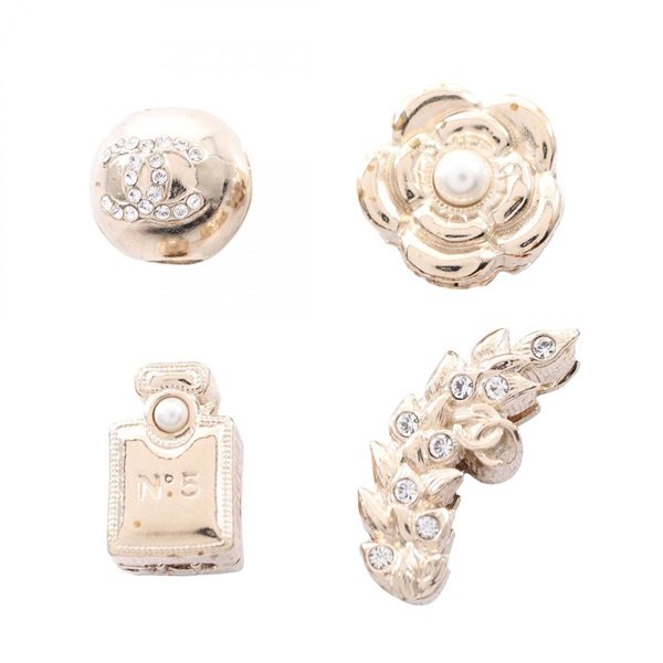 CHANEL Icon 4-piece Set Charm Clip Gold Plated Rhinestone Artificial pearl Women