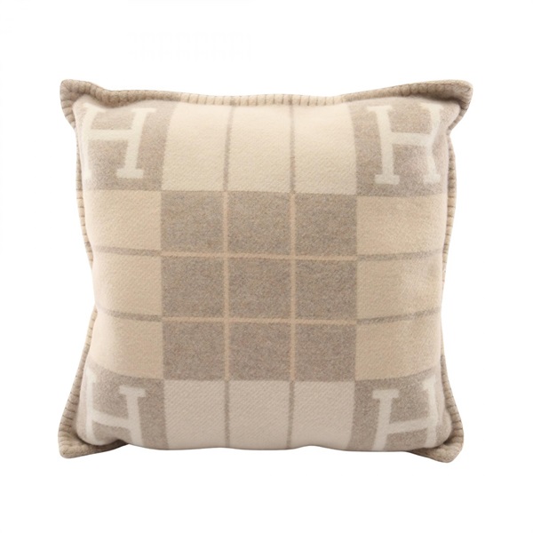 HERMES Avalon III PM Coco Chamomile Cushion wool cashmere Beige Used unisex