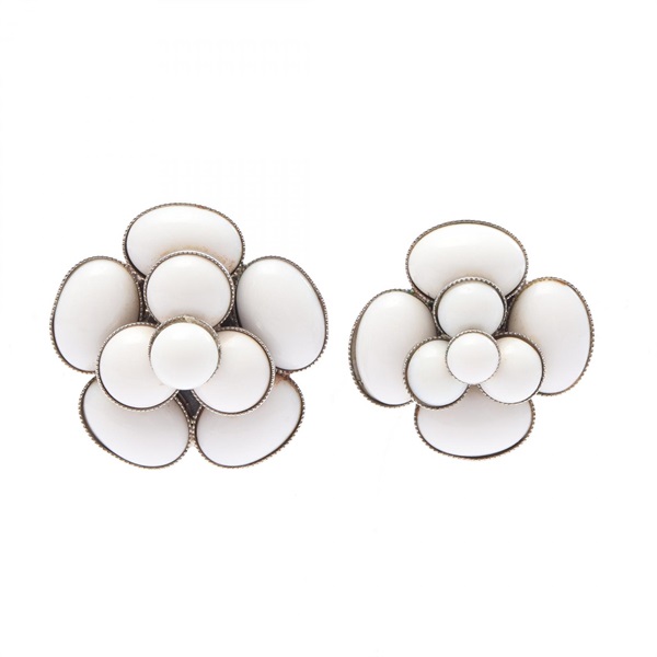CHANEL Camelia Earring Stainless Steel White Silver Used women