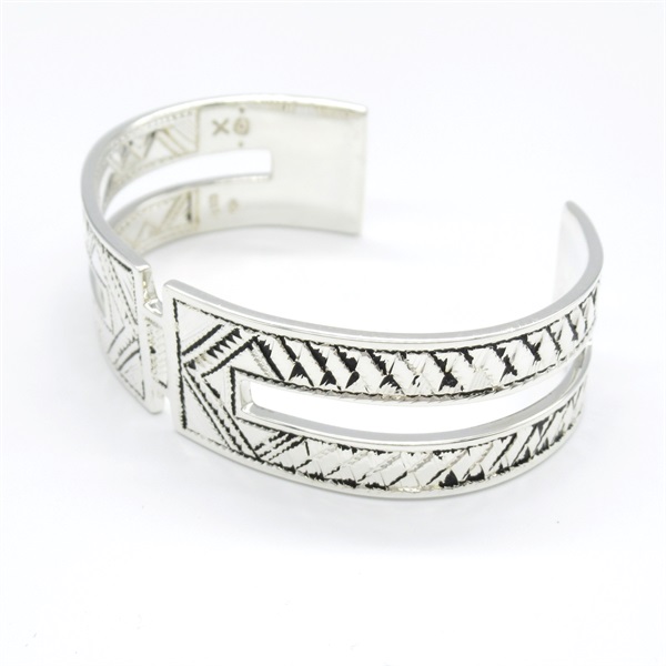 HERMES Newton Touareg Bangle 向かう T4